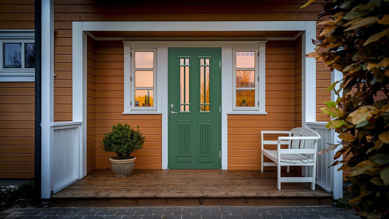 Ytterdøren til et hus