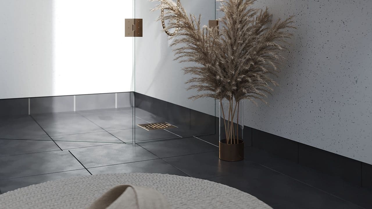 Detaljbilde av baderom med baderomsplatene Sugar Sparkle og sorte fliser.